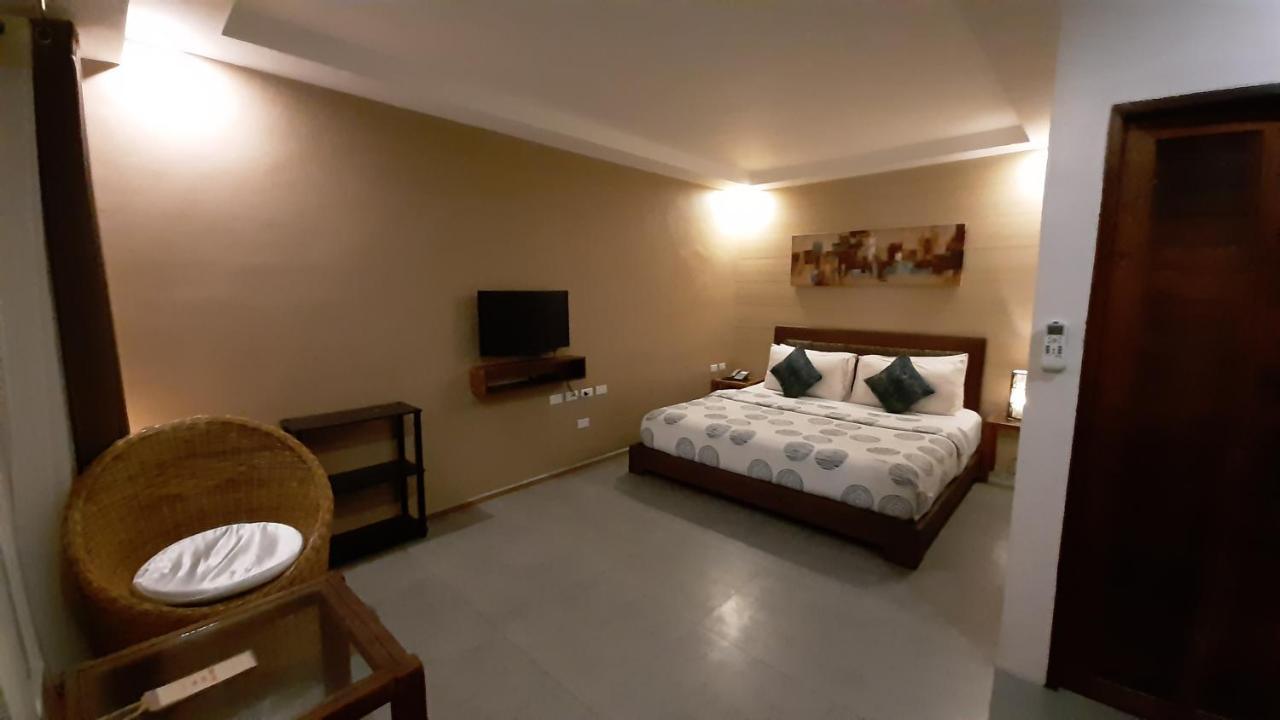 Urban Sands Hotel Iloilo Dış mekan fotoğraf