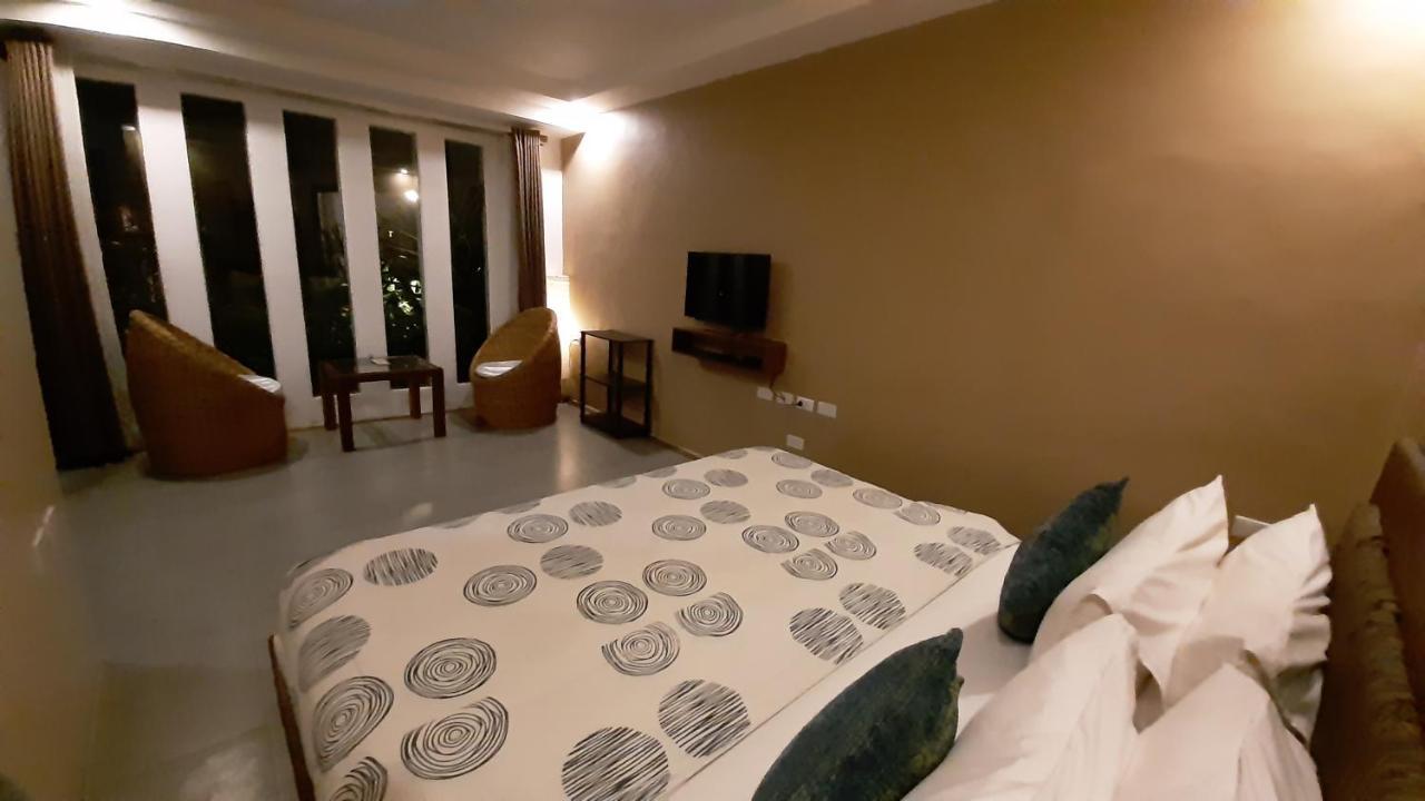 Urban Sands Hotel Iloilo Dış mekan fotoğraf